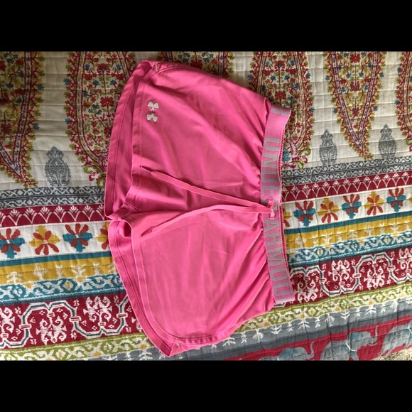 UA Shorts - Picture 1 of 2